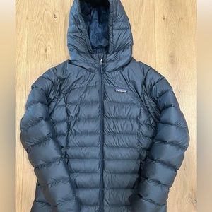 Patagonia Women’s Hi-Loft Down Hoody Jacket
